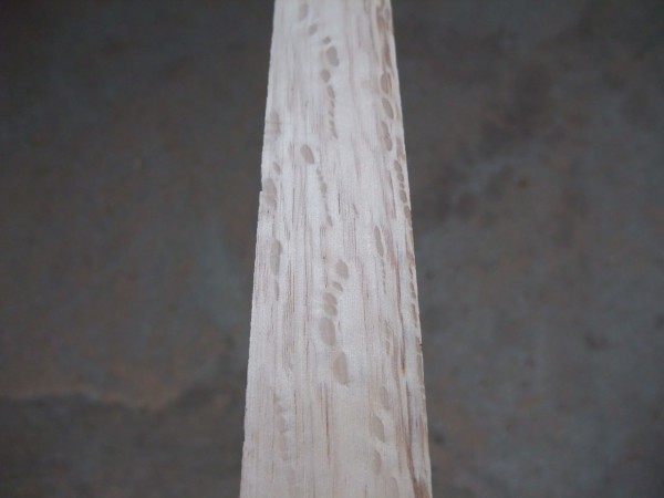 白樫・赤樫・一位樫 : 本物の無垢木材 ～茨木市戸田材木店・セルバの木