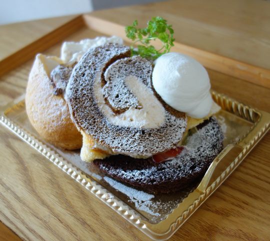 はしっこグルメ ロールケーキの耳 パティシエ カワナ 真岡市 1000円グルメの旅 Powered By ライブドアブログ