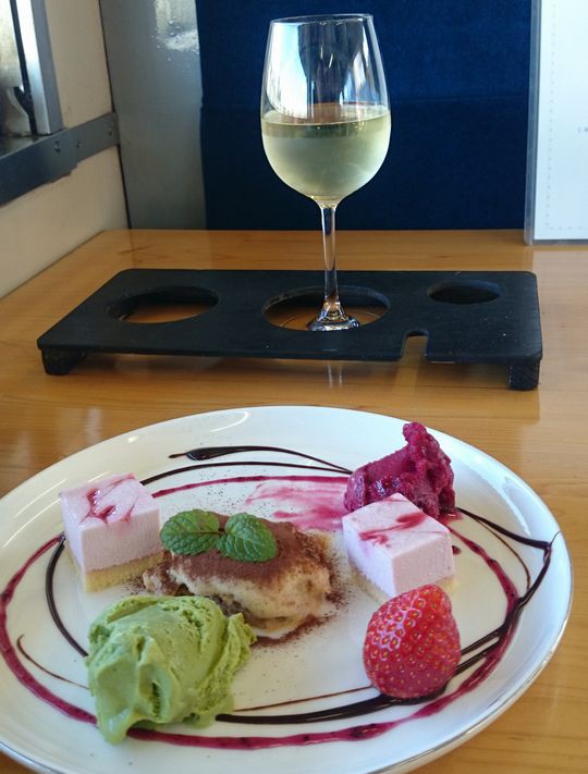 16いちごパフェ流れ旅 千葉編 レストラン キハ いすみ鉄道 一回目の2 1000円グルメの旅 Powered By ライブドアブログ