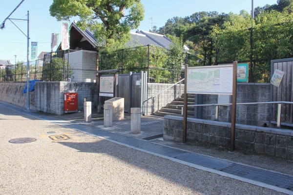 須波麻神社の参道 東高野街道 北条 野崎 大東市 エナガ先生の講義メモ