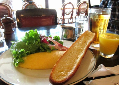 Aux Bacchanalesで朝ごはん 銀座 自己ベスト更新中