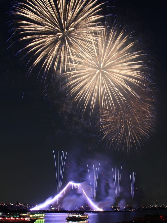 江戸川花火大会17スタート エサキモンキ 四季の風2