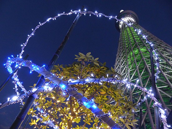 東京スカイツリープロジェクションマッピングと昨日の銀座から 四季の風2