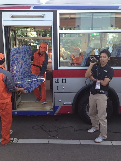 はじめての バス解体ショー 体験記録 あとサッカー Nabla Blog