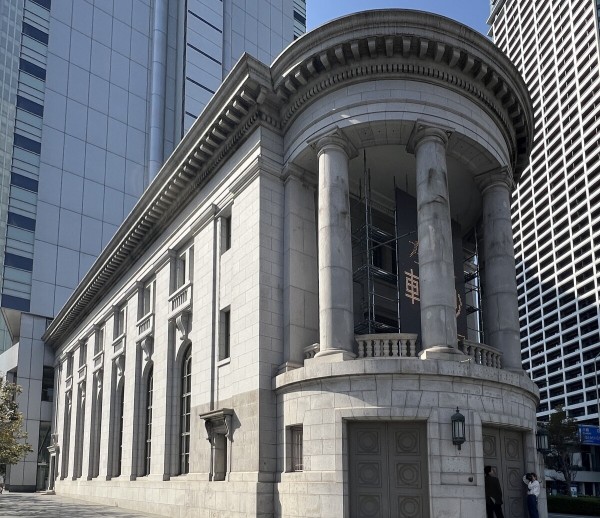 銀行建築」西村好時 、日刊土木建築資料新聞社 旧第一銀行大阪