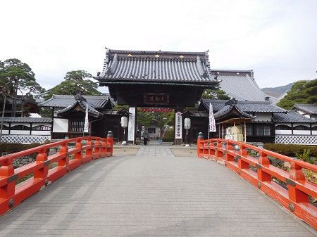 善光寺大勧進 新体制となり10月4日に貫主の晋山式 小林玲子の善光寺表参道日記