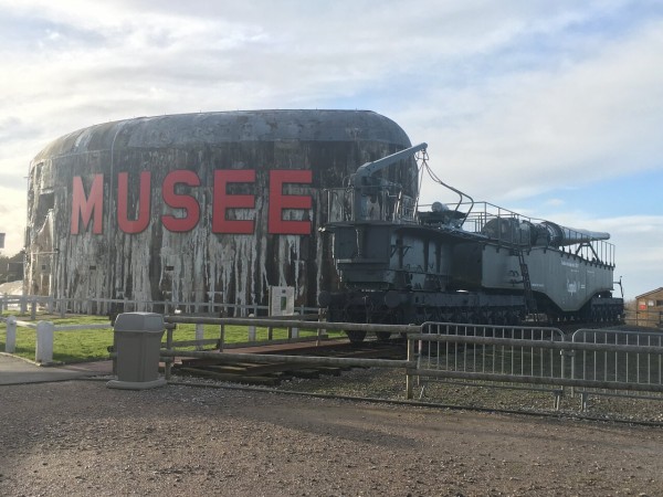 フランスに上陸し撤退する旅 １４ Calais Audinghen 大西洋の壁再びと列車砲のロマンに圧倒 そして最大の事件発生 渚の 英国 マレーシア奮闘記