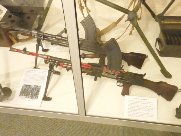 Combined Military Services Museum】その２：特殊部隊とスパイのロマンに浸りジェームズ・ボンドのモデルと出会う！？ :  渚の！！英国・マレーシア奮闘記