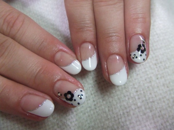 マリークワントっぽいお花フレンチ 行徳駅前ネイルサロンnailclosetのｂｌｏｇ