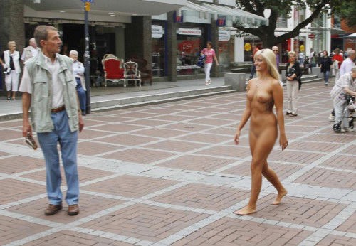 街中　痴女 