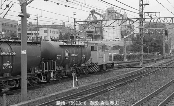 膳所 1985（昭和６０年） 膳所駅 小野田セメント側線 : 鉄道写真家 岩堀春夫のblog2