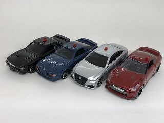 覆面パトカー　ミニカー　※未使用、1500台限定品 Amazon.co.jp: 覆面パトカー ミニカー ※、1500台限定品 : おもちゃ