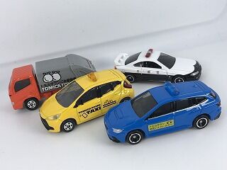 トミカ　はたらく車　緑系　１５台まとめて トミカ はたらく車 緑系 15台まとめて どれが好きだった？ トミカの「