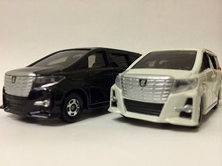 15年11月トミカ新車 トヨタアルファード、FJクルーザーパトカー