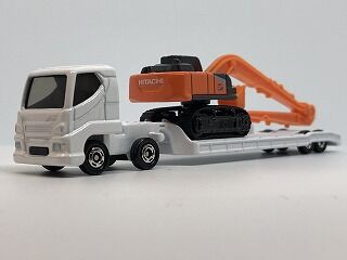 商品名に「と（and）」が入ってる！ ショベルと重機搬送車 : おもちゃ