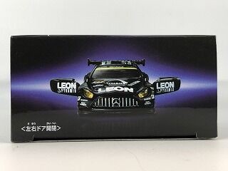 ブラックボディに白文字は目立つ レオン ピラミッド AMG : おもちゃ