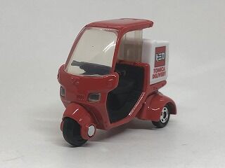 一体何を届けてくれるのだろう・・・トミカ博デリバリーバイク