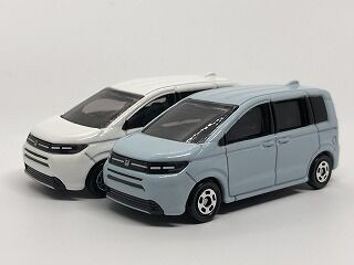 25年4月トミカ新車 ホンダフリード、ミスド移動販売車