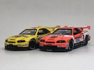 ミニカーコレクターには見慣れたロゴが！ ARTAゼクセルR34