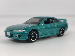 特殊カラーセットは久しぶり？ S15シルビアから : おもちゃ雑記帖