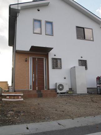 玄関ポーチの重要性 ガーデニング工房 風我里 滋賀から発信