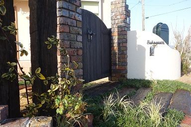 ナチュラルな小道へ誘う外構デザイン ガーデニング工房 風我里 滋賀から発信