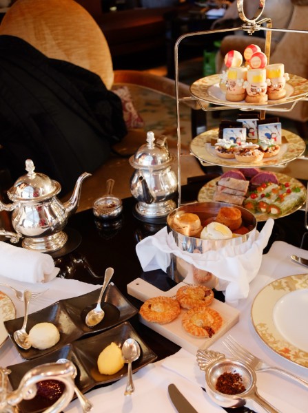 クリスマスアフタヌーンティー17 シャングリラホテル メタボギア