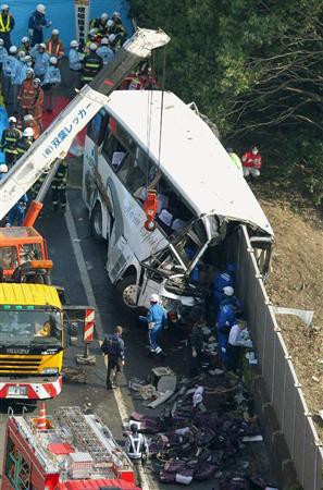 関越道バス事故 遺体損傷激しく顔だけで特定できない遺体も 群馬県警 身元確認手間取る なまにく速報