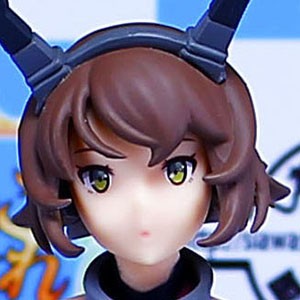 長門型戦艦2番艦の陸奥よ。よろしくね。あまり火遊びはしないでね 