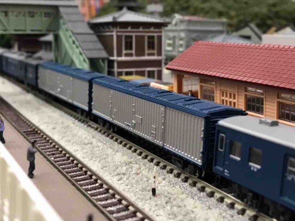 KATO ワキ8000 : なみとの風