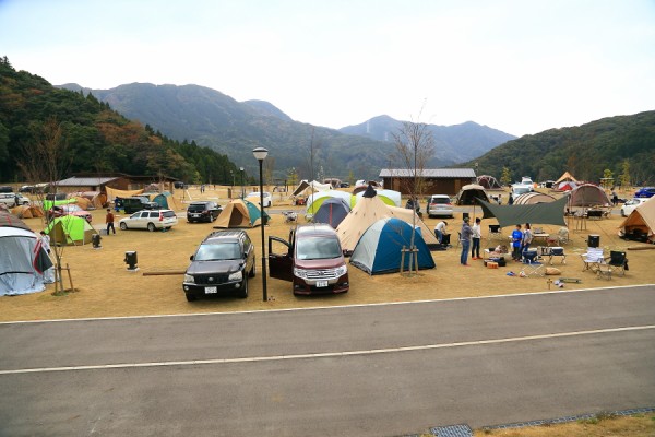 五ケ山クロスキャンプ場 五ケ山ベースキャンプ オープン Nana To Camping