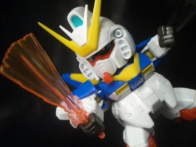 翼よ！再び～元祖SDガンダム V2ガンダム～ : なななな、