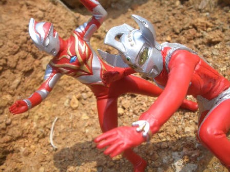 奇跡！ウルトラの父～バンダイ ＨＤウルトラマン 伝説の系譜～ : なな