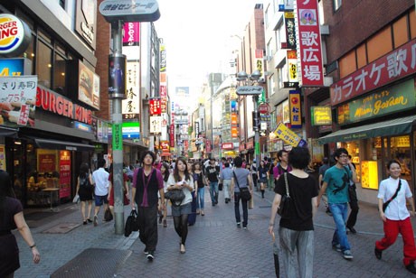 渋谷センター街が バスケ通り に改名 ナナシ的エンタメすたいるｎｅｔプラス