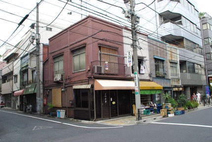 古い建物が残る東上野 ナナシ的エンタメすたいるｎｅｔプラス