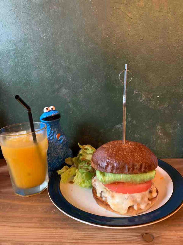 梅田ランチ 中崎町にある Dexter Diner でガッツリハンバーガーランチ 大阪つーしん