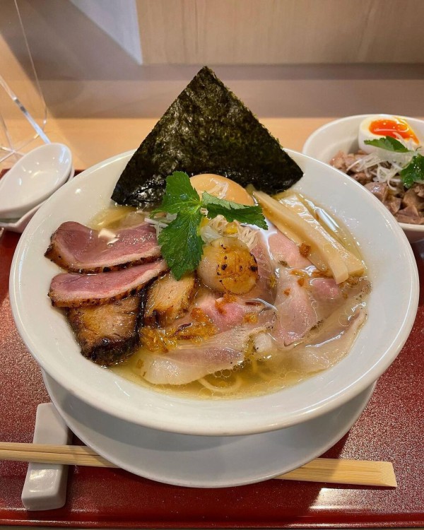 人気ラーメン店渾身の一品！福島にある『燃えよ麺助』の行列を並び抜い