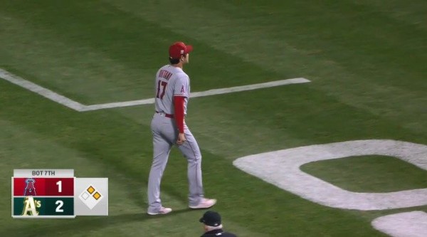 Mlb 大谷翔平 乱闘騒動 大ブーイング動じずも今季初黒星 最速158キロで7回途中3失点 なんじぇいスタジアム なんjまとめ