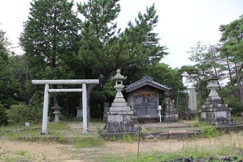 愛知】古瀬間御嶽近くの公園遊具が終末化していた件。 : 軟体レポート