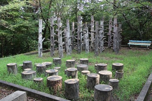 愛知】古瀬間御嶽近くの公園遊具が終末化していた件。 : 軟体レポート