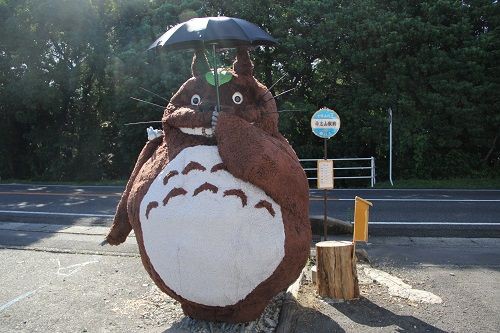 三重からスクープ！国道沿いの巨大トトロを発見した！！ : 軟体レポート