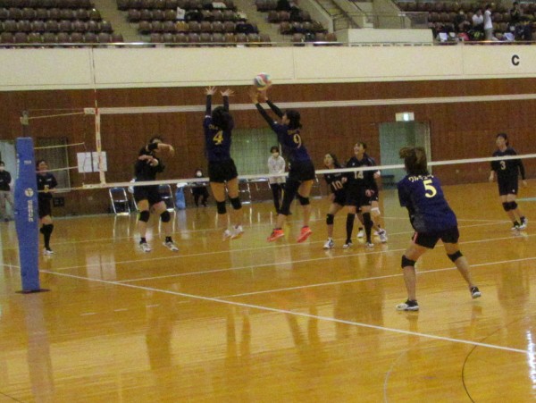 ricaの全国観戦記vol 255 京都クラブ連盟6人制 京都教員クラブvsワルキューレ 京都 南丹市バレーボール協会 最後に必ず正義は勝つ