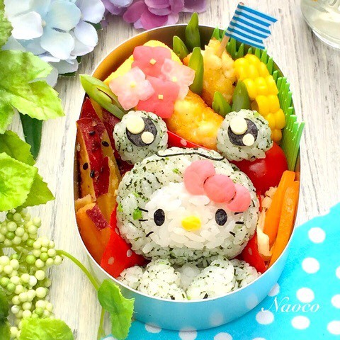 かえるキティちゃんのおにぎり弁当 キャラ弁 からだにやさしいキャラ弁とおうちごはん