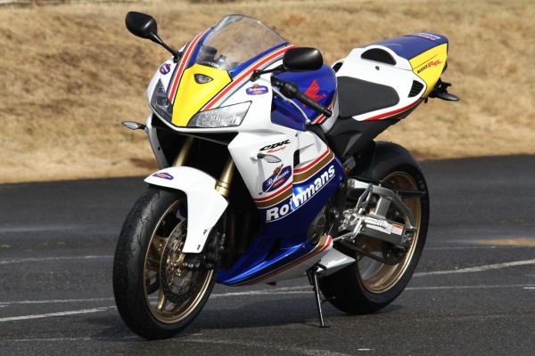 CBR600RR PC37 梨塾ガレージコンプリート vol 6 開発一年