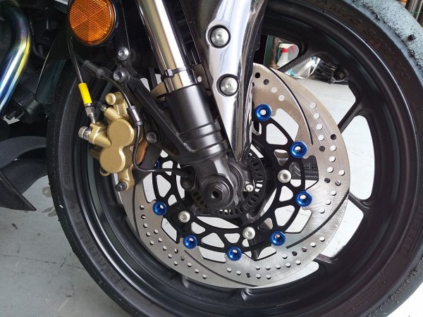 梨塾ガレージ】 YZF-R25 brembo RCS 装着 ブレンボマスター装着