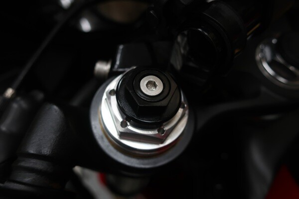 梨塾ガレージ テストメニュー】 CBR250RR タイヤ交換 ＋ 足