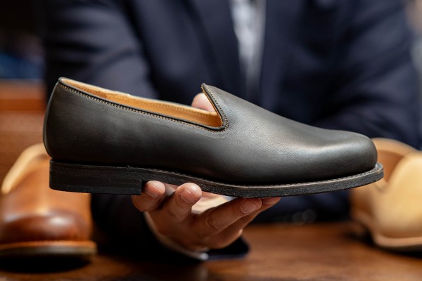 ヴィラーゴ VARISTY LEATHER ”GOALERS” VINTAGE BLACK | AVIREX（アヴィレックス