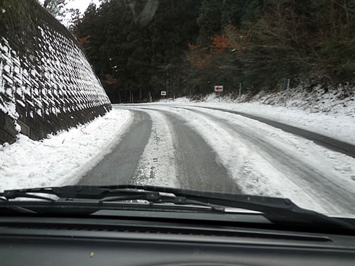 軽トラ２駆動 2wd は雪道にめっぽう弱い 愛知の田舎で古民家暮らし