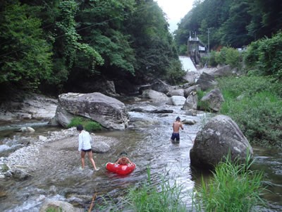 夏休み最後の川遊び 愛知の田舎で古民家暮らし