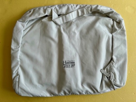 郷ひろみさんの武道館ライブのグッズとお友達からのお土産 : 猫